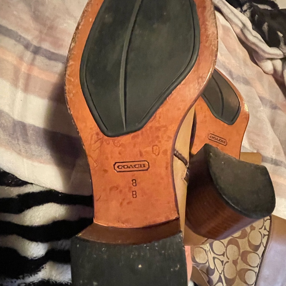 Coach boots 👢 - Picture 5 of 9